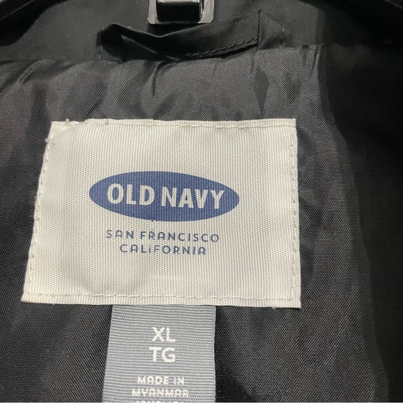 Black Quilted Vest - Picture 3 of 3